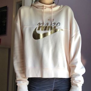 baby pink nike sweatshirt